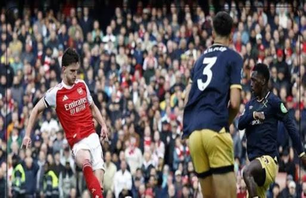 أرسنال يتصدر الدوري الإنجليزي بعد الفوز على وست هام بثنائية نظيفة.. فيديو