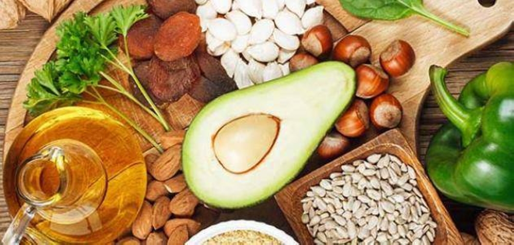 الخضراوات والفواكه.. هل يمكنها تلبية احتياجات الجسم من فيتامين ب 12؟