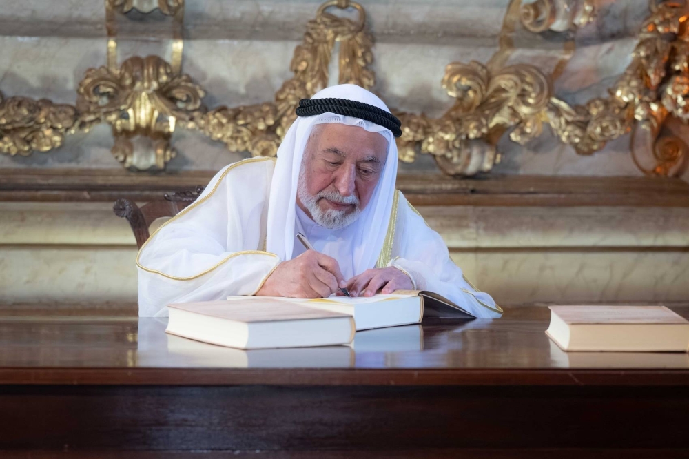 حاكم الشارقة يفتتح "مركز الدراسات العربية" في جامعة كويمبرا البرتغالية