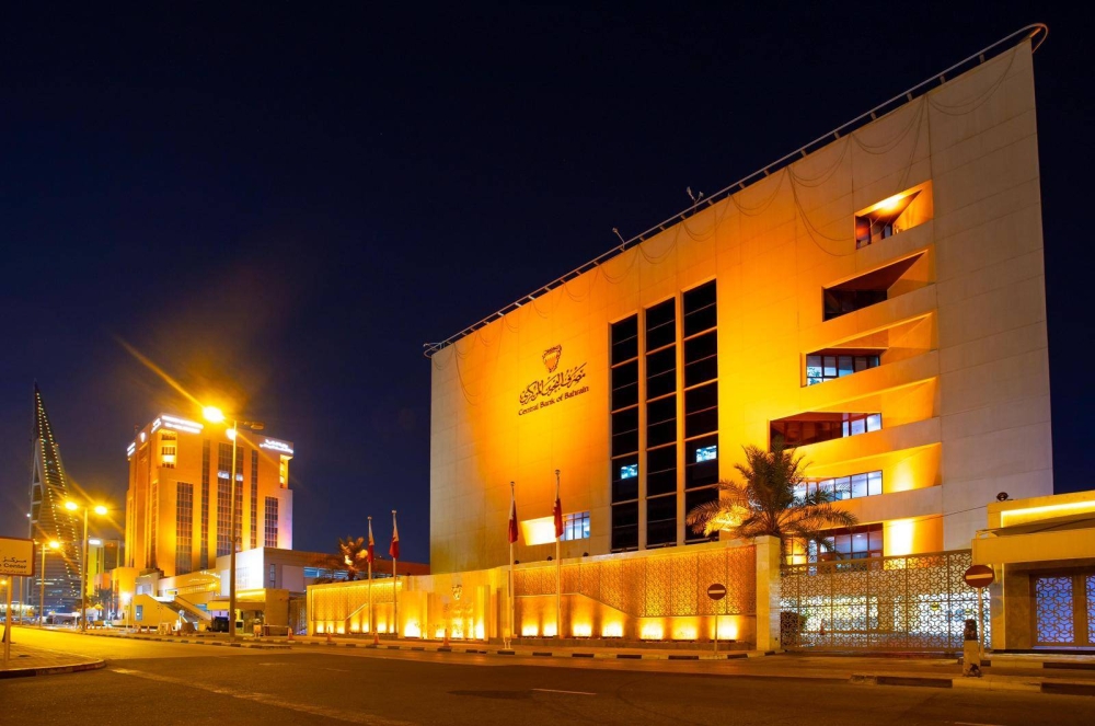 البحرين تتزين باللون البرتقالي احتفاءً بتتويج فريق &laquo;مكلارين&raquo; ببطولة العالم للفورمولا 1