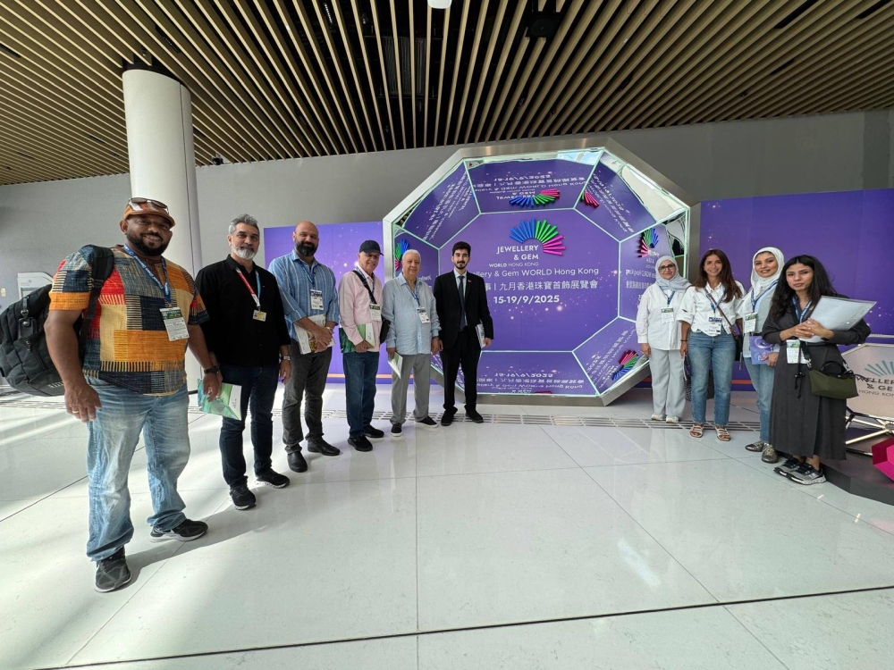 صادرات البحرين تدعم مشاركة 12 مؤسسة بحرينية في معرض المجوهرات بهونغ كونغ