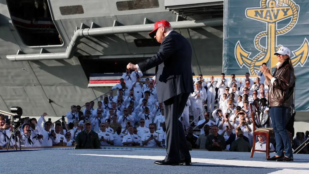 برقصته الشهيرة.. ترامب يحتفل بالذكرى الـ250 للبحرية الأمريكية