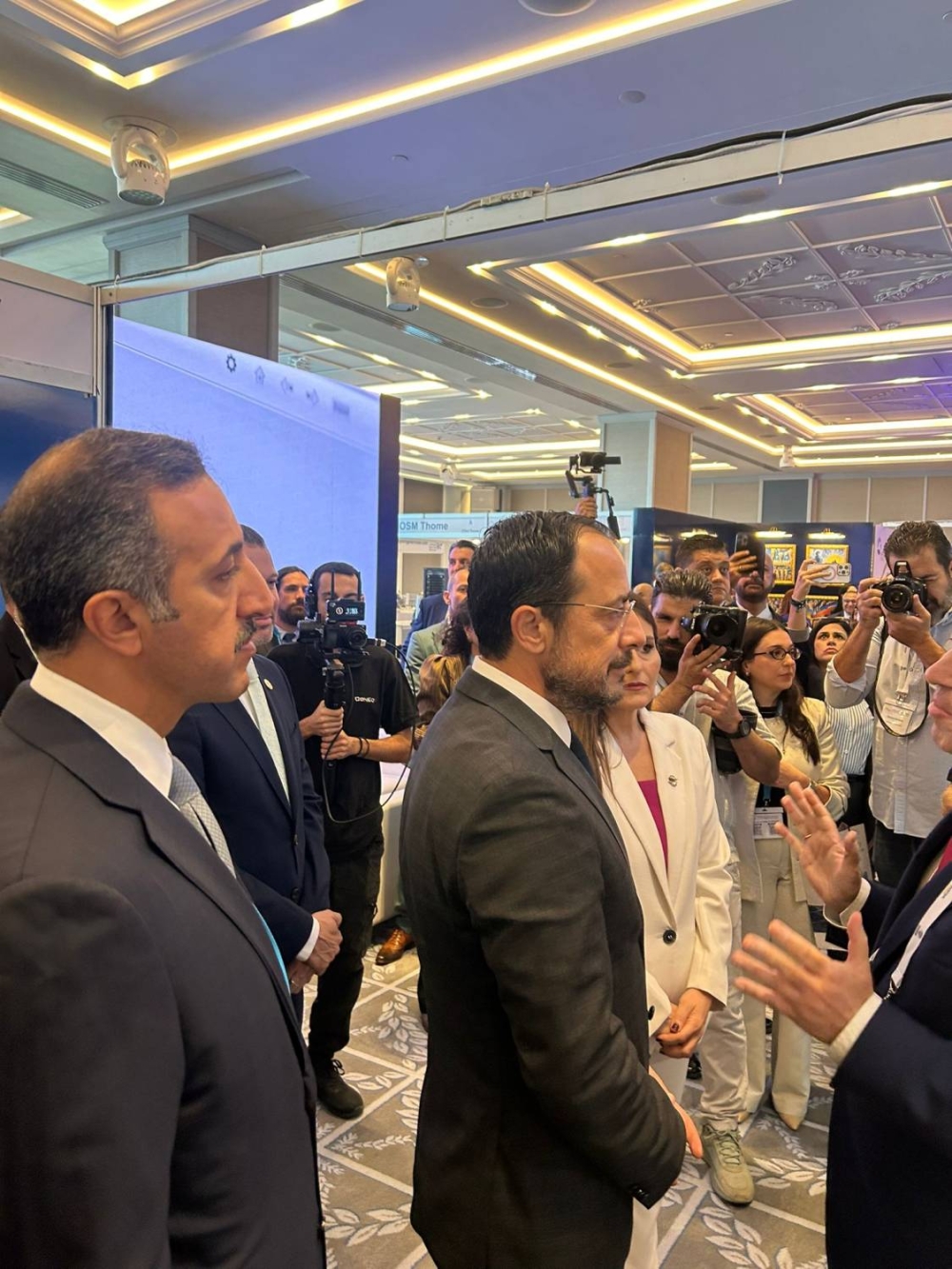 وزير المواصلات والاتصالات يشارك في أعمال النسخة التاسعة عشر من مؤتمر قبرص العالمي للملاحة