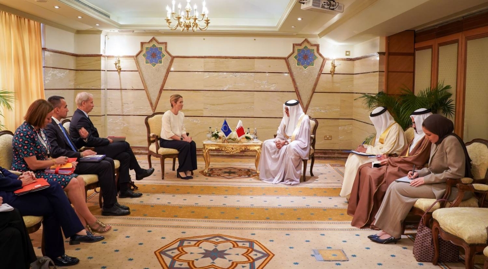 وزير الخارجية يلتقي مع الممثلة العليا للاتحاد الأوروبي للشؤون الخارجية والسياسة الأمنية