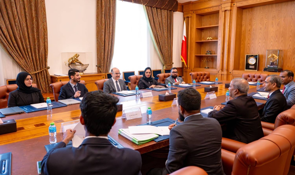 وزير الشؤون القانونية يستقبل مستشار شؤون القانون والعدل ورعاية المغتربين البنغالي