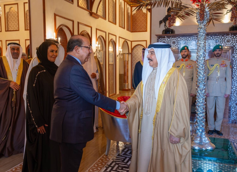 الملك : إسهام فاعل لأبناء البحرين في بناء نهضة الوطن وتعزيز سمعته المرموقة