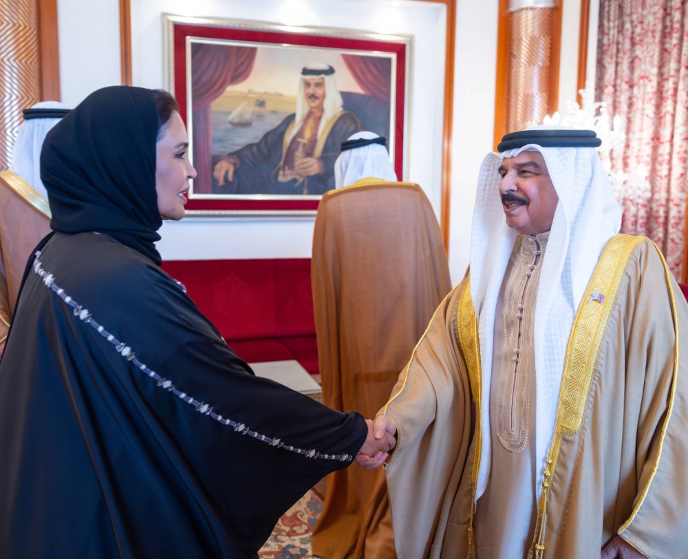 الملك : إسهام فاعل لأبناء البحرين في بناء نهضة الوطن وتعزيز سمعته المرموقة