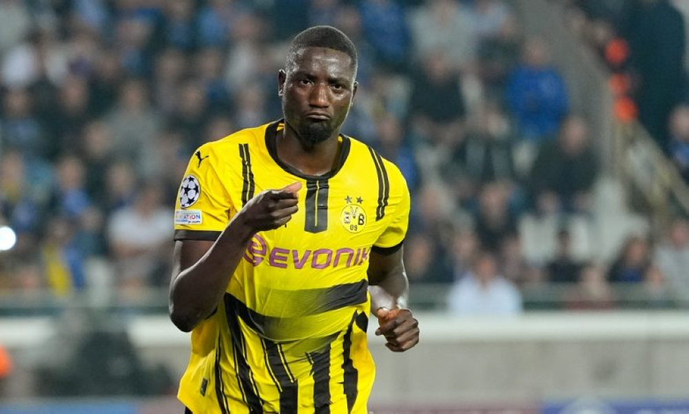 جيراسي يقترب من برشلونة بفضل بند خفي في عقده مع دورتموند