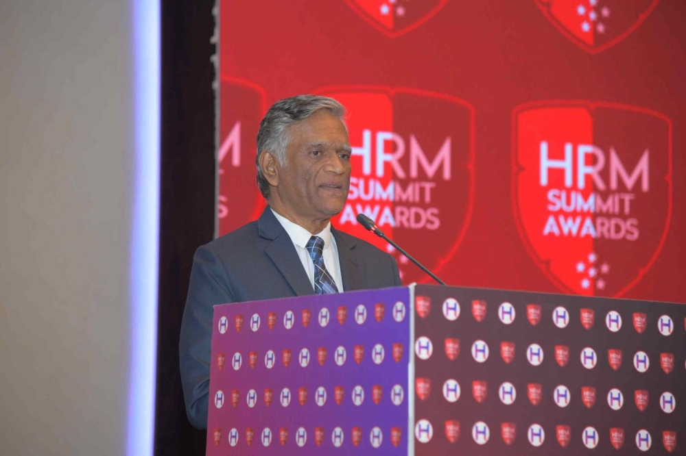 وزير الشؤون القانونية وزير العمل بالوكالة يفتتح المؤتمر السنوي الـ17 لإدارة الموارد البشرية