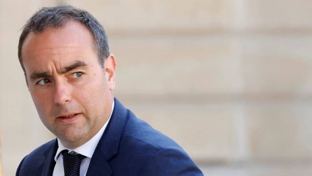 رئيس وزراء فرنسا المستقيل: سيكون لدينا رئيس حكومة جديد خلال 48 ساعة