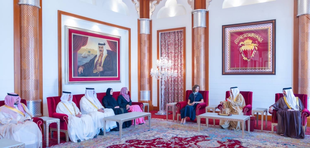 الملك يستقبل المديرة العامة لمنظمة اليونسكو ووزراء التربية والتعليم بدول التعاون