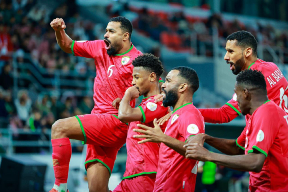 منتخب عمان يتلقى ضربة موجعة قبل موقعة الإمارات في الملحق المؤهل لمونديال 2026