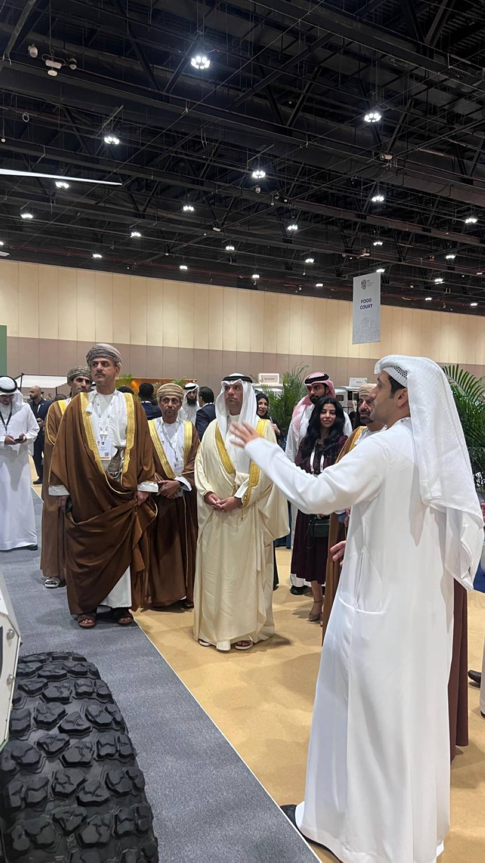 وزير النفط والبيئة يشارك في المؤتمر العالمي للحفاظ على الطبيعة بأبوظبي