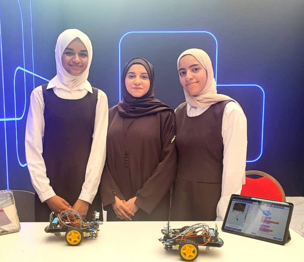 مشاركات مدرسية في معرض حفل جائزة اليونسكو &ndash; الملك حمد لاستخدام تكنولوجيات المعلومات