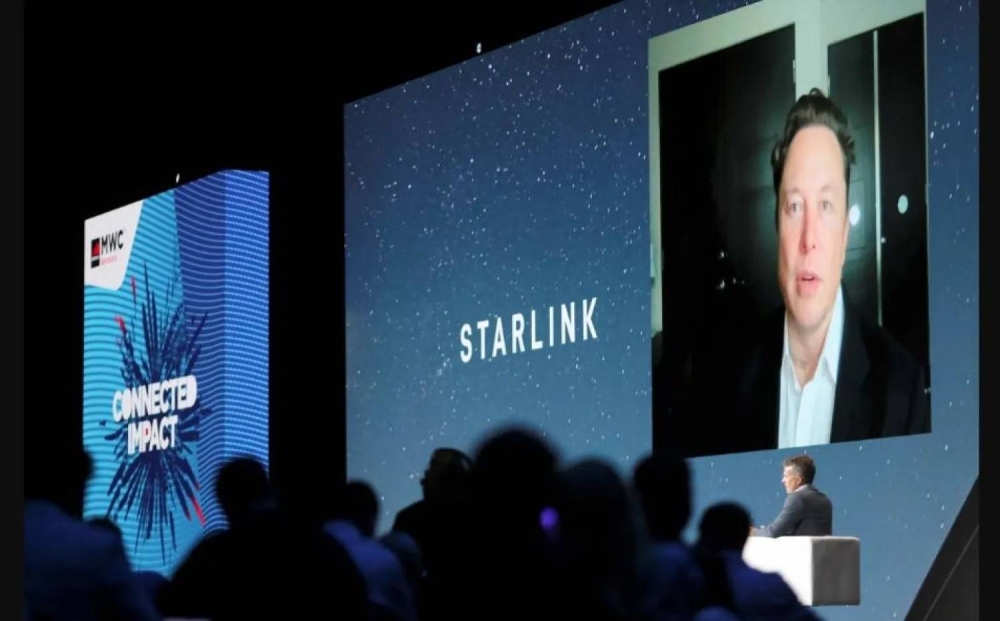 أقمار &laquo;ستارلينك&raquo; التابعة لماسك تتساقط على الأرض بمعدل ينذر بالخطر