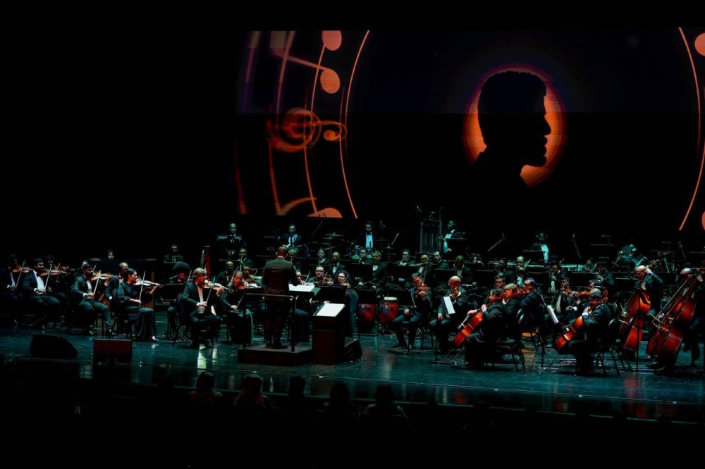 ضمن مهرجان البحرين الدولي للموسيقى الـ 34، أوركسترا البحرين الفيلهارمونية تحيي ذكرى الفنان علي بحر