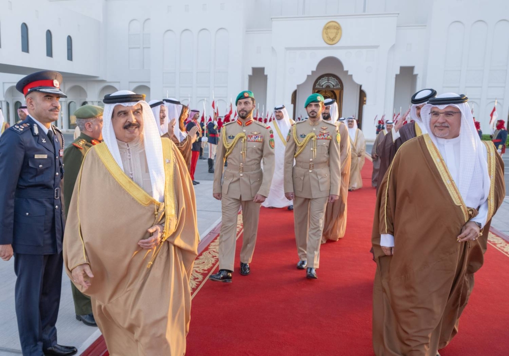 جلالة الملك يغادر أرض الوطن للمشاركة في قمة شرم الشيخ للسلام