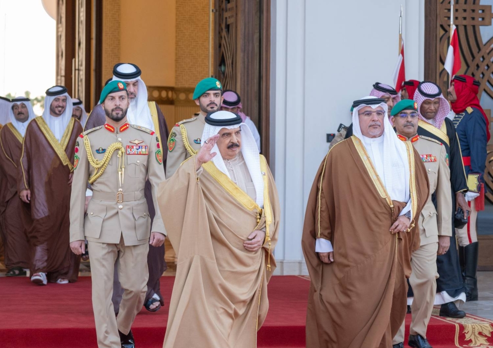 جلالة الملك يغادر أرض الوطن للمشاركة في قمة شرم الشيخ للسلام