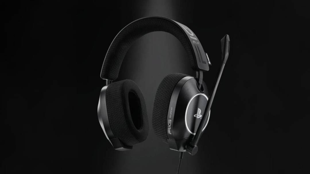 Nacon تعزز تجربة PS5 بسماعة Rig R5 Spear Pro HS بسعر منافس وأداء احترافي