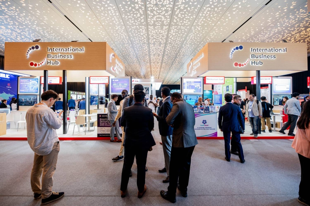&laquo;الجناح العالمي للأعمال&raquo; يستعرض فرص الاستثمار في القطاع التقني البحريني