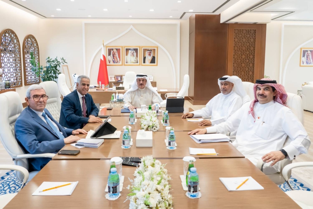 هيئة مكتب مجلس النواب تستعرض قوائم ترشيحات اللجان النيابية