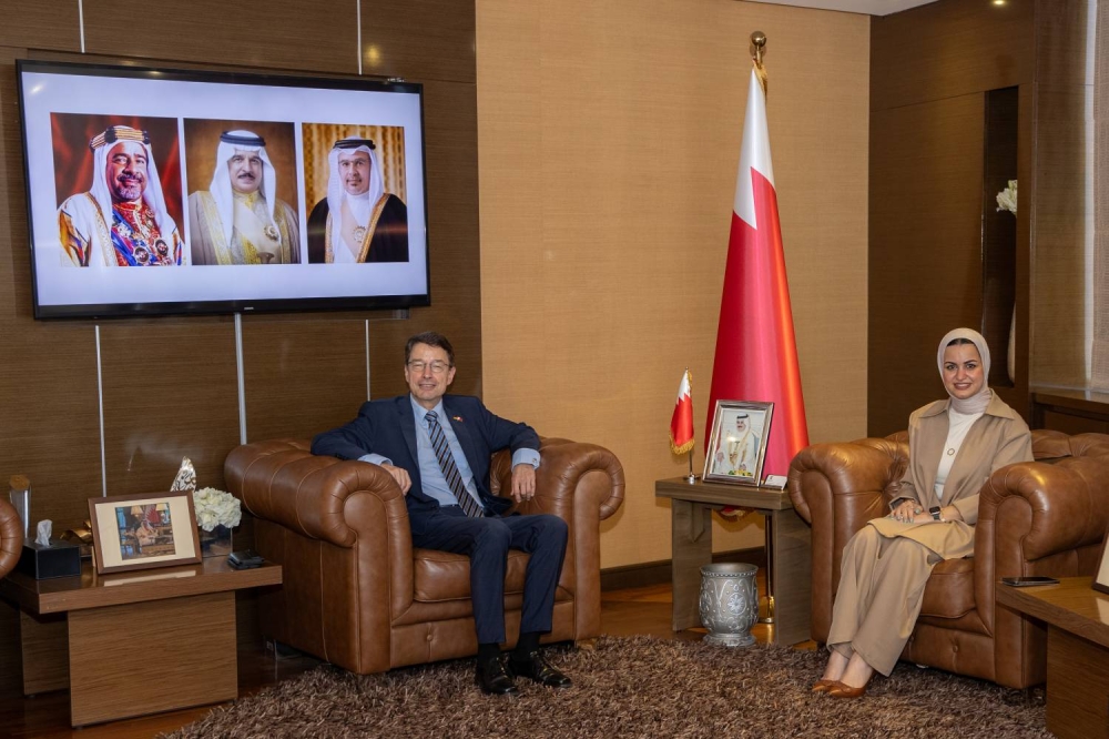 وزيرة "الشباب" تبحث تعزيز التعاون الشبابي مع سفير ألمانيا