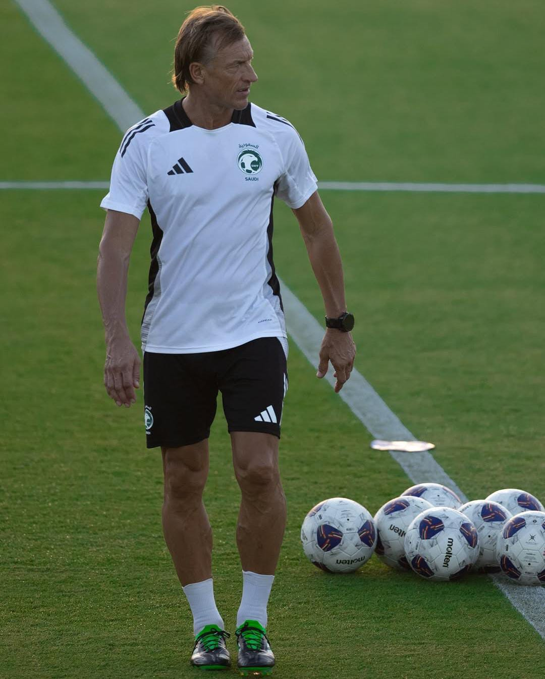 موعد مباراة السعودية والعراق في تصفيات كأس العالم 2026 والقنوات الناقلة