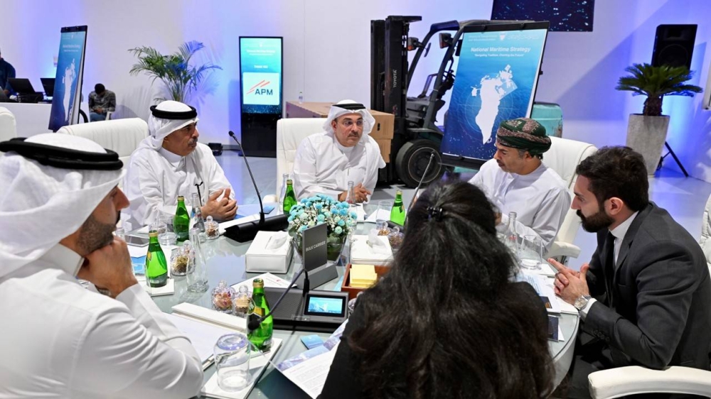 وزير المواصلات والاتصالات: بناء منظومة بحرية متكاملة تعزز مكانة البحرين كمركز محوري للتجارة والخدمات اللوجستية
