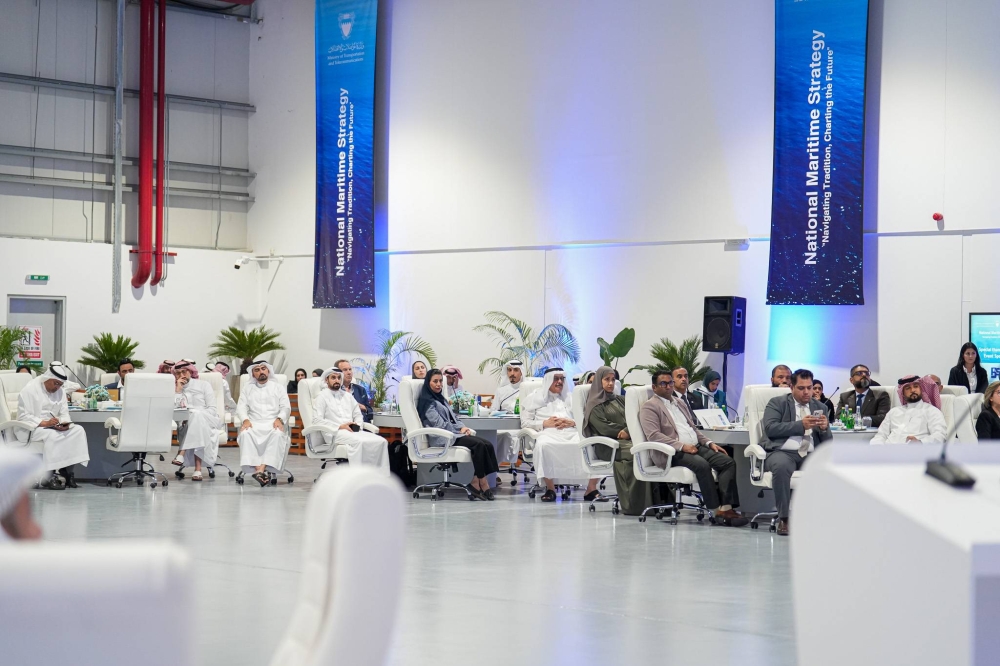 وزير المواصلات والاتصالات: بناء منظومة بحرية متكاملة تعزز مكانة البحرين كمركز محوري للتجارة والخدمات اللوجستية