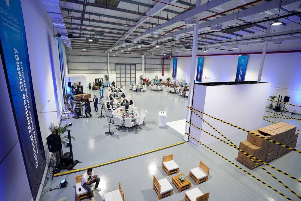 وزير المواصلات والاتصالات: بناء منظومة بحرية متكاملة تعزز مكانة البحرين كمركز محوري للتجارة والخدمات اللوجستية