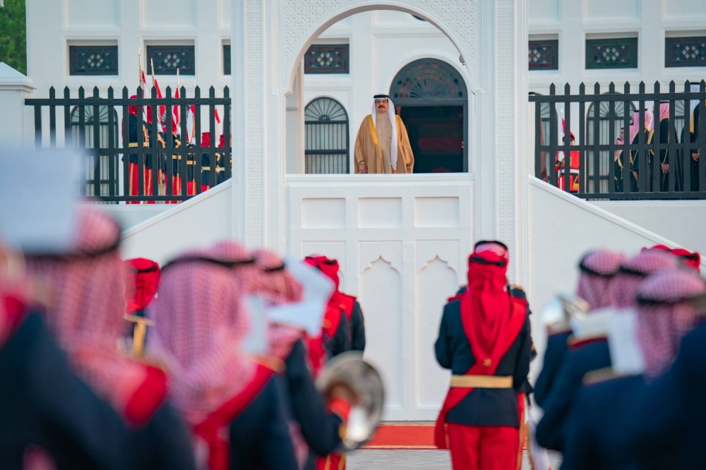 الملك يتسلم أوراق اعتماد 4 سفراء جدد لدى مملكة البحرين