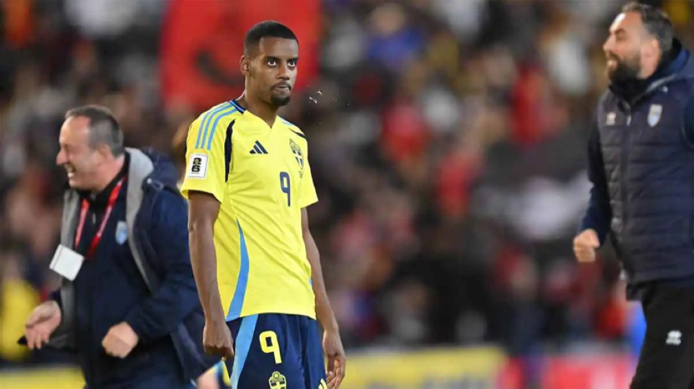 بعد تعثر السويد أمام كوسوفو.. انتقادات حادة لنجم ليفربول بسبب الأداء الباهت
