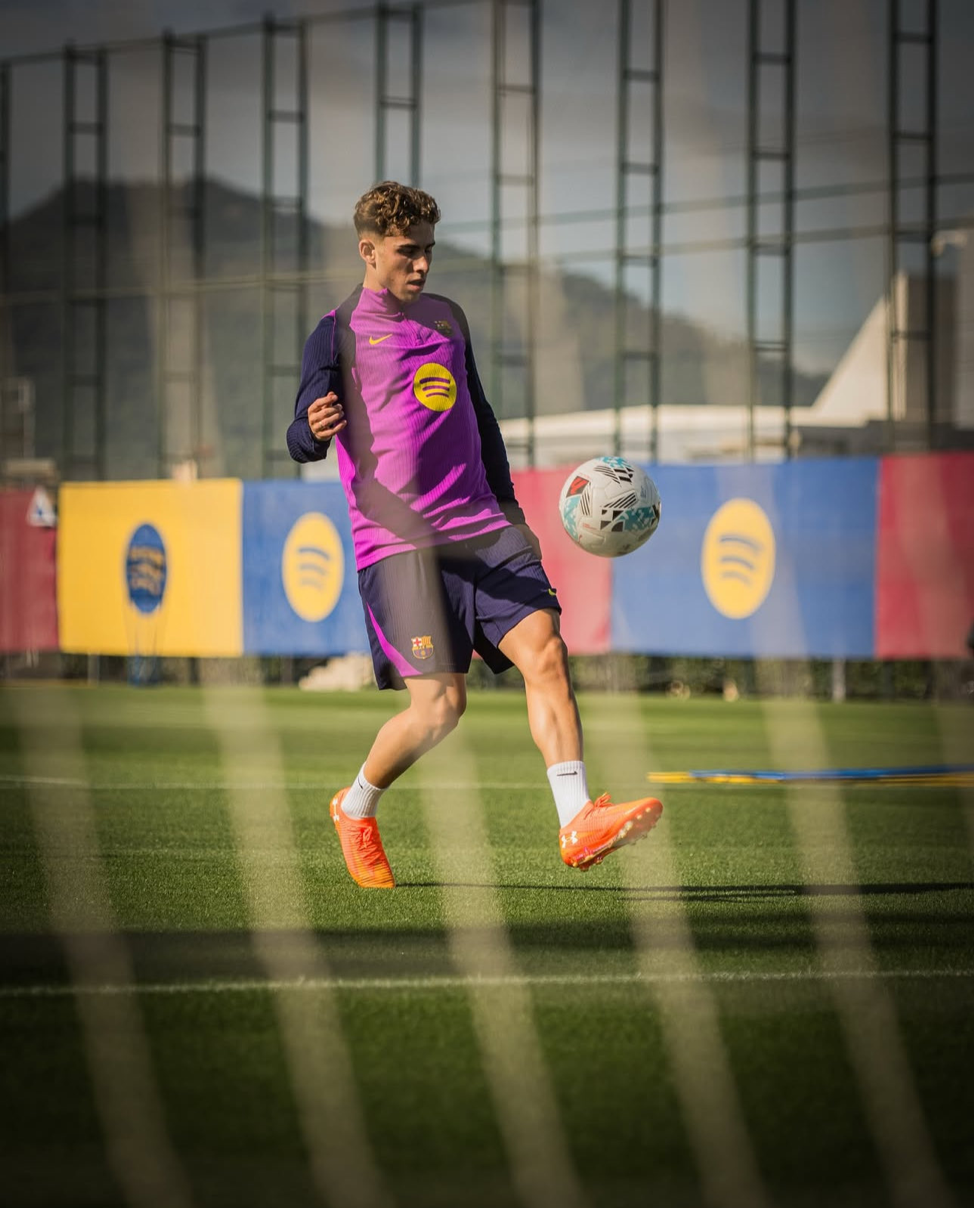 برشلونة يستعيد قوته الضاربة قبل الكلاسيكو بعودة الثنائي الشاب