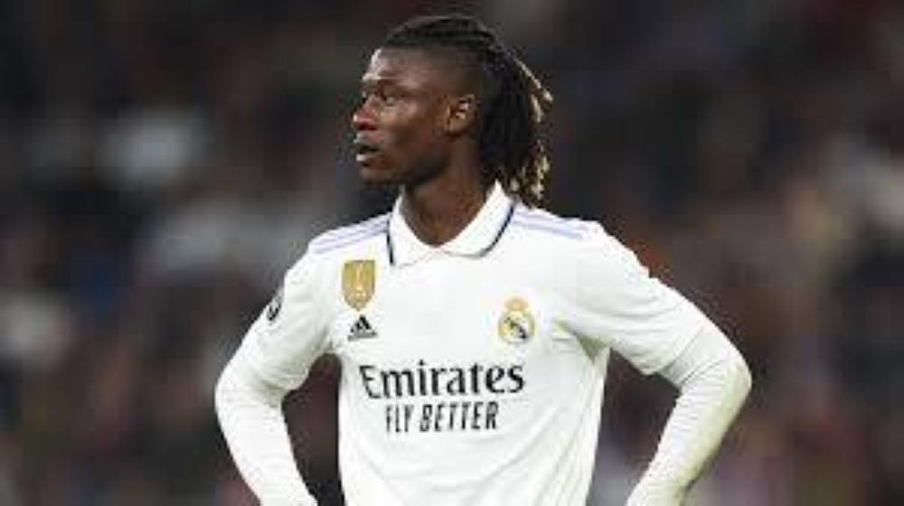 كان يُنظر إليه كقائد.. الإعلام الفرنسي يهاجم نجم ريال مدريد بعد التعادل أمام أيسلندا