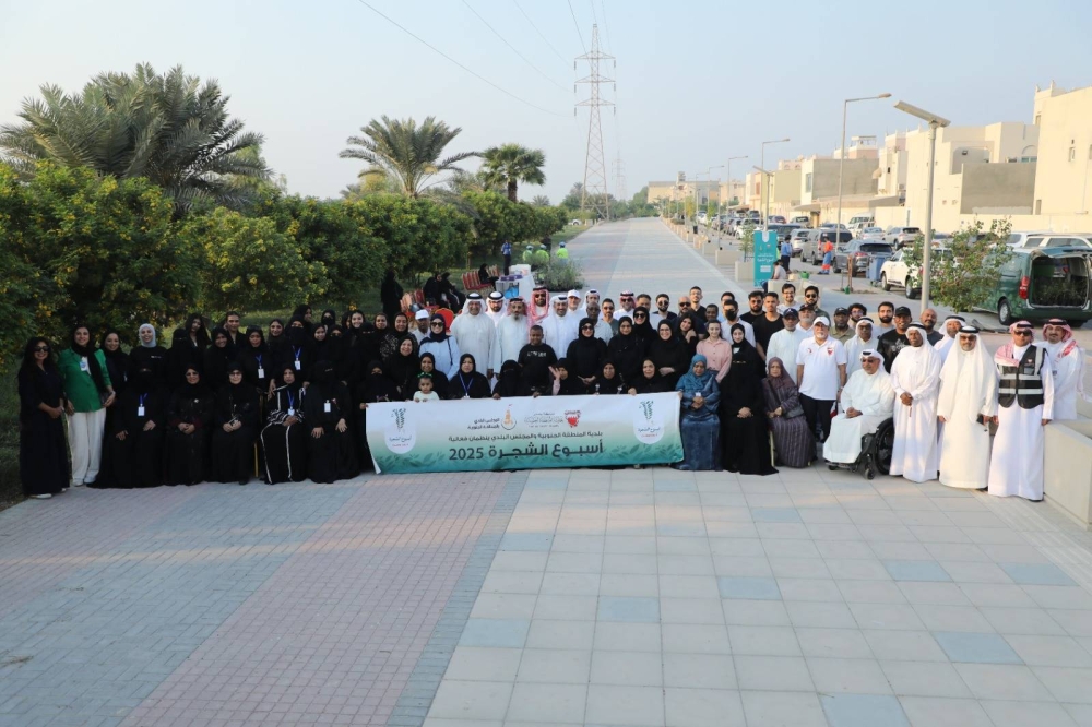 بلدية "الجنوبية" تنظم فعاليات لتوزيع وغرس الشتلات بمناسبة أسبوع الشجرة