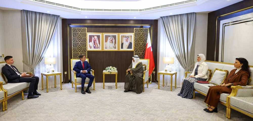 رئيس الشورى يشيد بعمق العلاقات البحرينية الألمانية واستمرار مسارات التعاون الثنائي لدعم مجالات التنمية في البلدين الصديقين