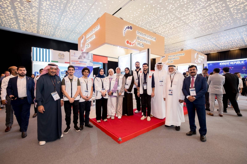 الطلبة البحرينيون يواصلون عرض ابتكاراتهم في &laquo;جايتكس جلوبال 2025&raquo;