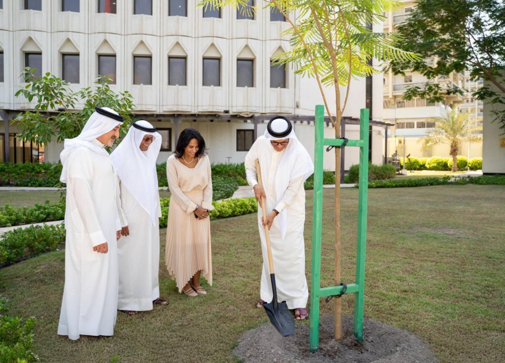 وزير الخارجية يشارك في فعاليات &laquo;أسبوع الشجرة&raquo;