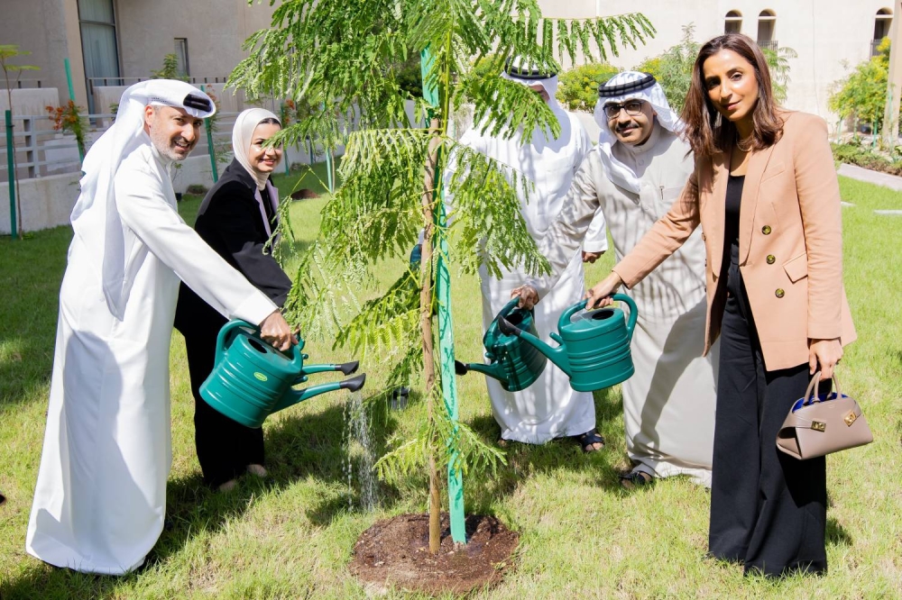 وزير التربية والتعليم رئيس مجلس أمناء جامعة البحرين: &laquo;أسبوع الشجرة&raquo; يعكس الالتزام بترسيخ قيم الاستدامة البيئية