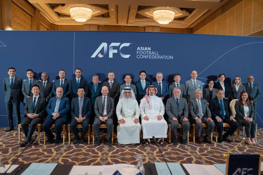 سلمان بن إبراهيم: دعم الاتحادات الوطنية للمحافظة على كرة القدم رمزاً للوحدة والصمود