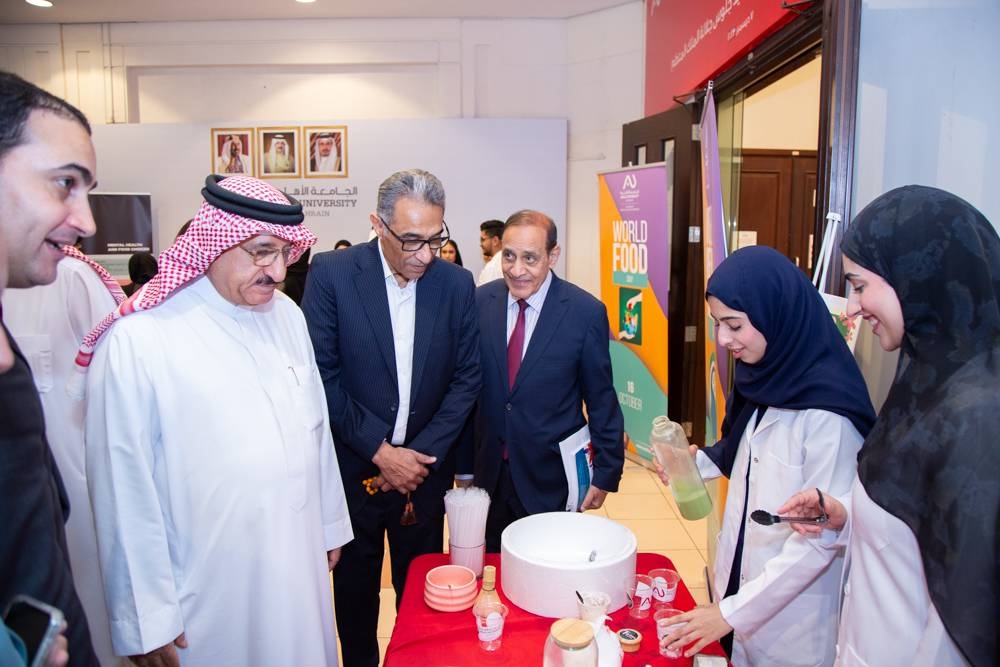 طلاب علم التغذية في الأهلية ينظمون يوماً صحياً