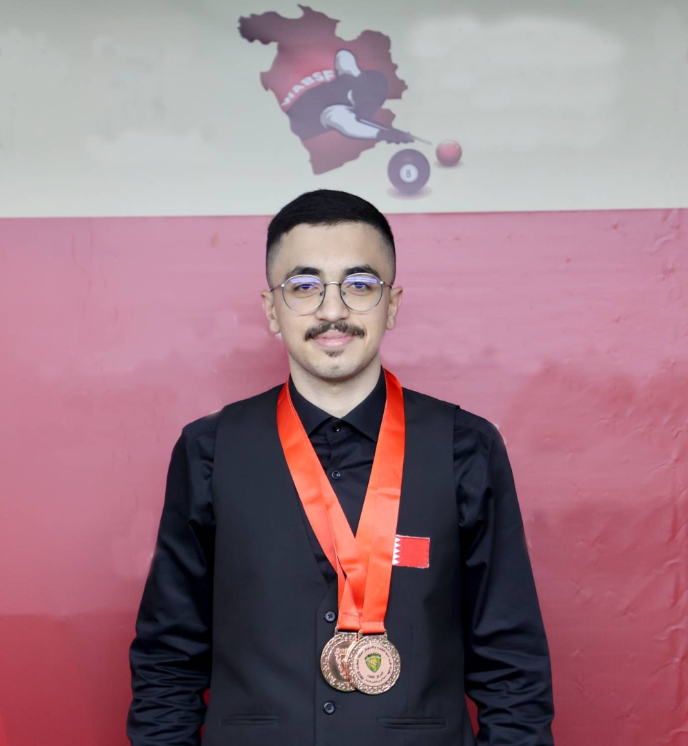 عبدالله العالي يحصد الميدالية الذهبية في مسابقة فردي الـ 15 بالبطولة العربية للبليارد
