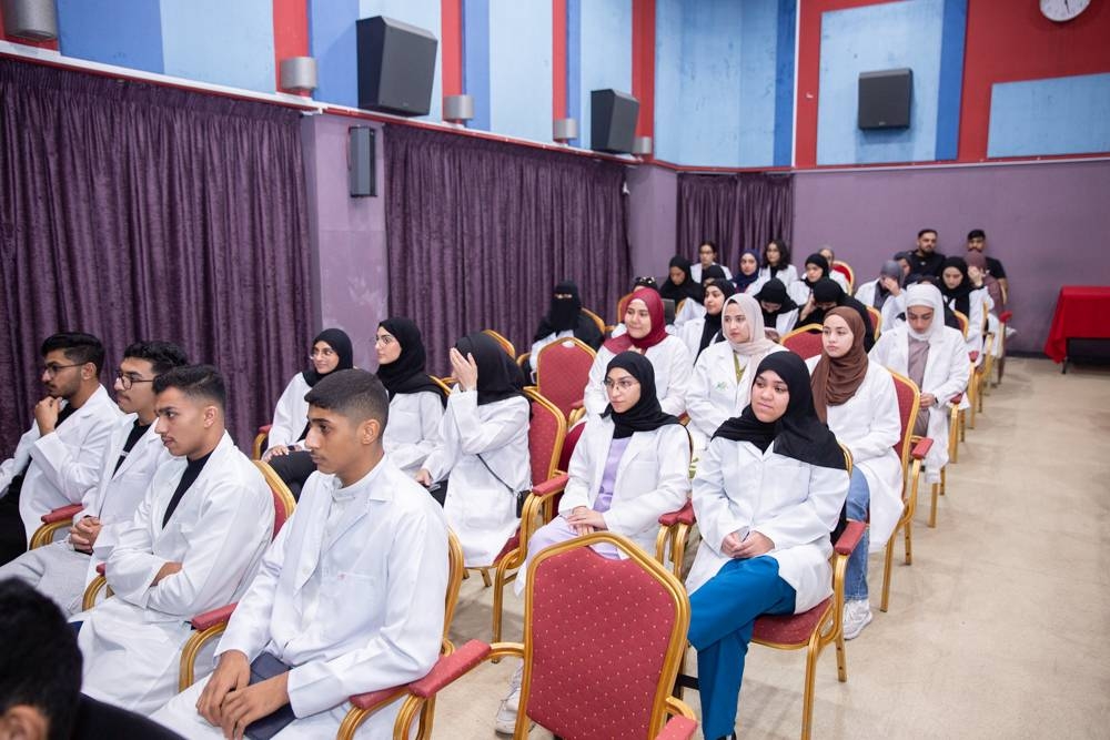 طلاب علم التغذية في الأهلية ينظمون يوماً صحياً تحت شعار: صحتك النفسية تبدأ من صحن طعامك