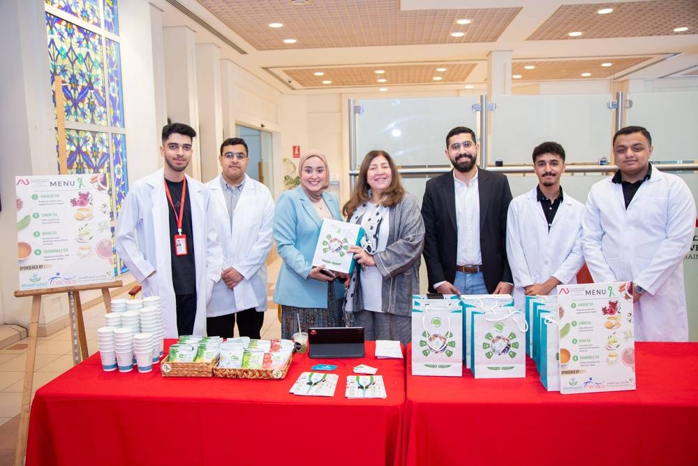 طلاب علم التغذية في الأهلية ينظمون يوماً صحياً تحت شعار: صحتك النفسية تبدأ من صحن طعامك