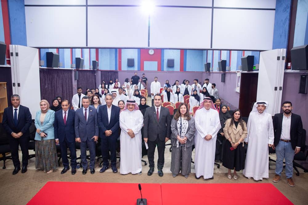 طلاب علم التغذية في الأهلية ينظمون يوماً صحياً تحت شعار: صحتك النفسية تبدأ من صحن طعامك