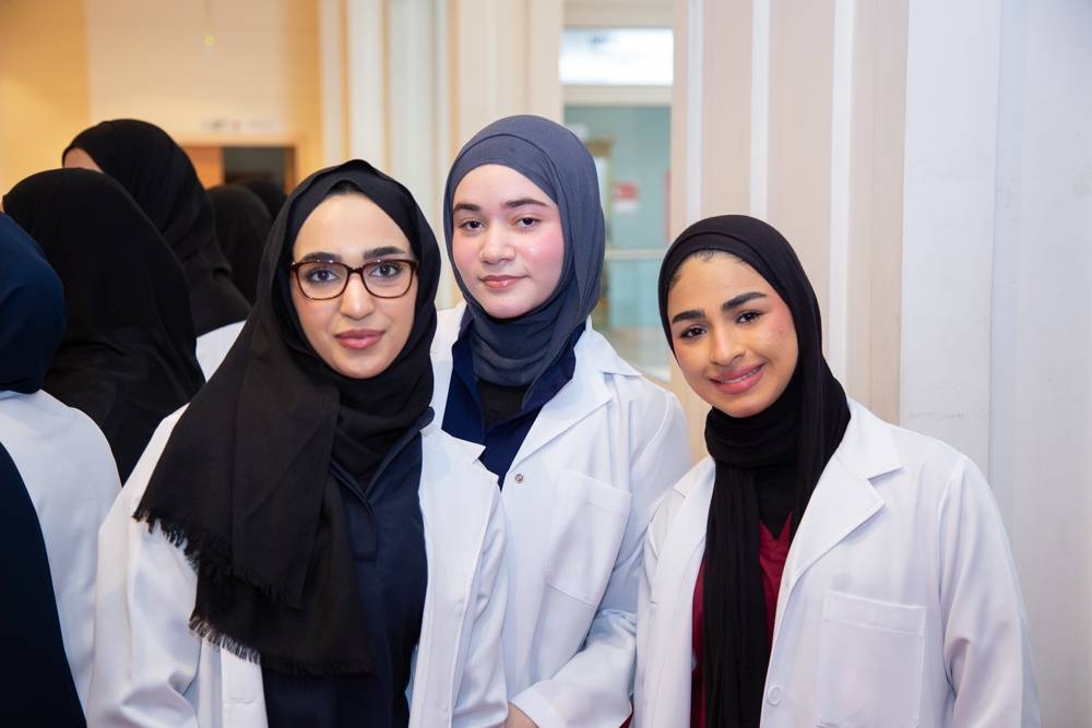 طلاب علم التغذية في الأهلية ينظمون يوماً صحياً تحت شعار: صحتك النفسية تبدأ من صحن طعامك