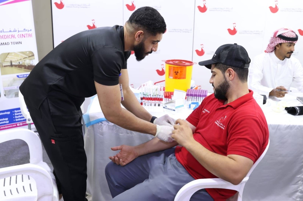 "دلمون للدواجن" تنظم فعالية اليوم الوردي للتوعية بسرطان الثدي