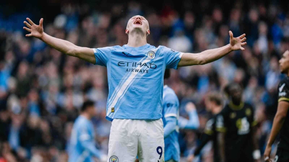 ترتيب هدافي الدوري الإنجليزي بعد ثنائية هالاند أمام إيفرتون