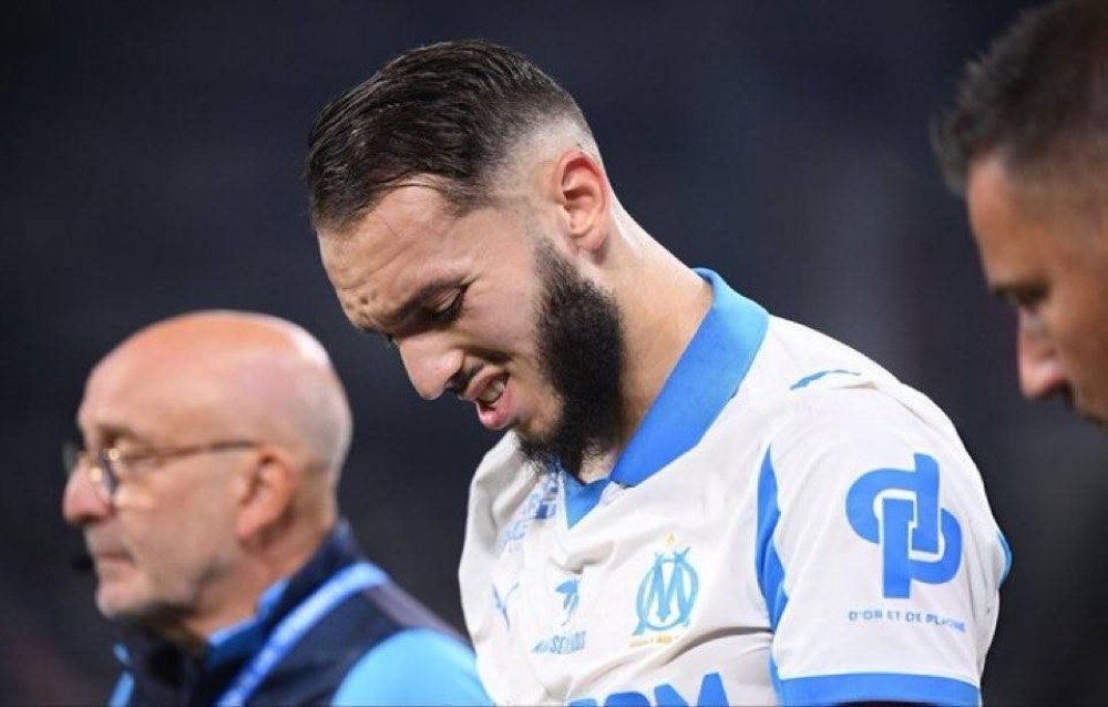 ضربة موجعة.. جراحة الكتف تحرم الجزائر من خدمات نجمها في كأس الأمم