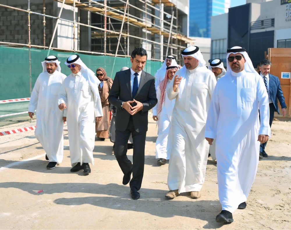 وزير البلديات يتفقد مشروع "سيف داون تاون" ويؤكد أهميته في التنمية الحضرية